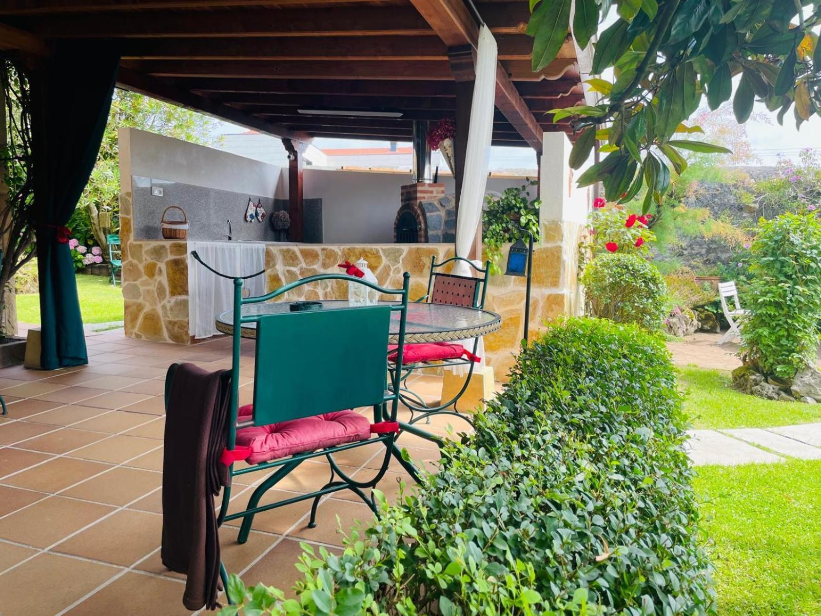 Hosteria Las Fuentes Rubayo Exterior photo