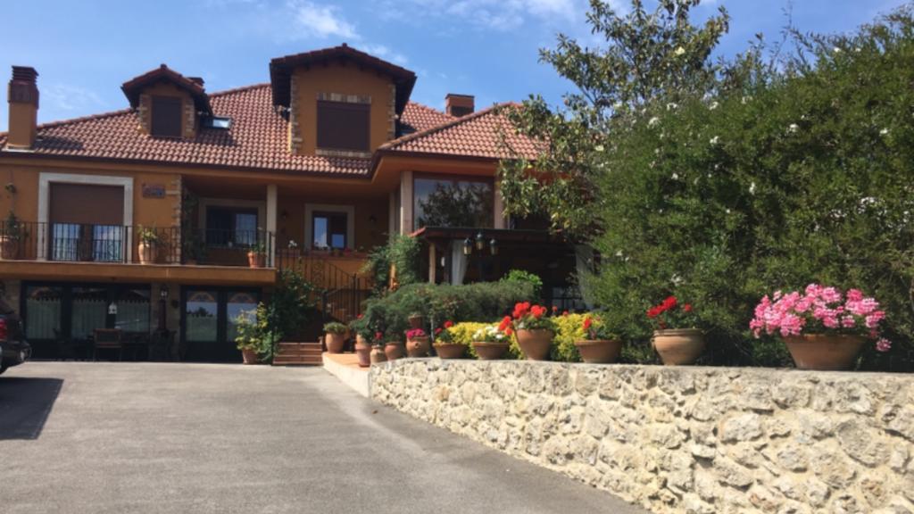 Hosteria Las Fuentes Rubayo Exterior photo